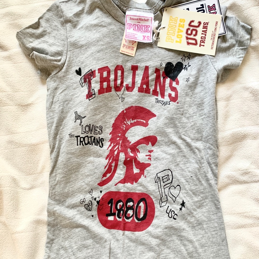 NWT VS Pink USC Trojans sketchy tee Y2K